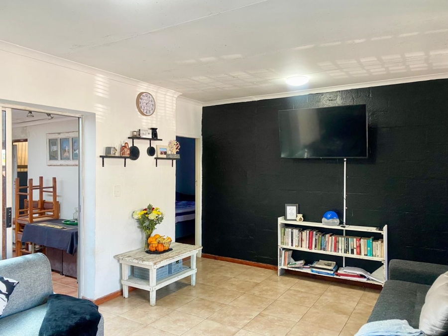 2 Bedroom Property for Sale in Rocklands Western Cape